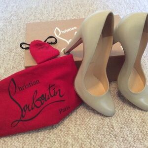 Christian Louboutin Women's Cream Pumps